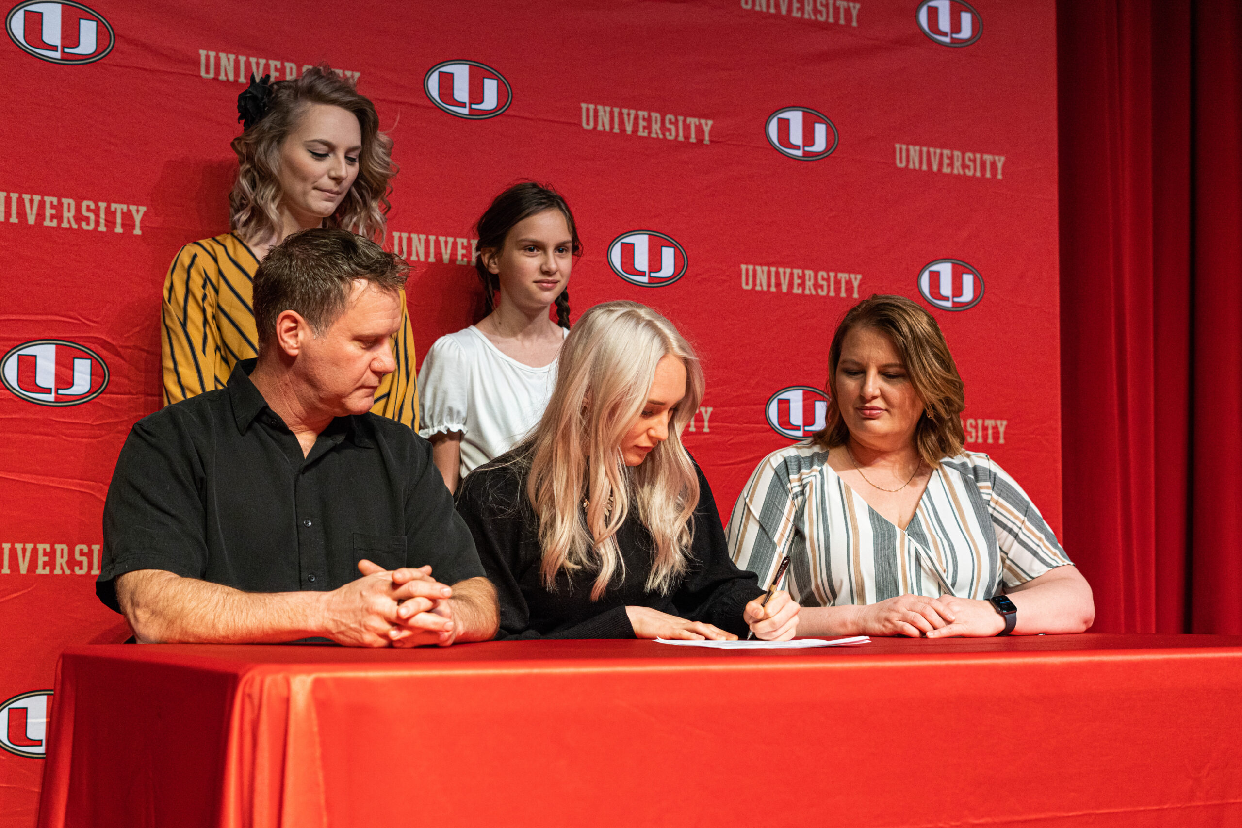 Five more UHS student-athletes sign to continue careers at the next level